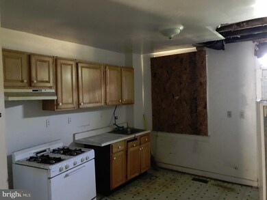 524 Brunswick St, Baltimore, MD 21223 - photo 4