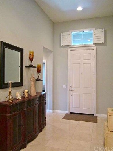 High ceilings, marble tile flooring
