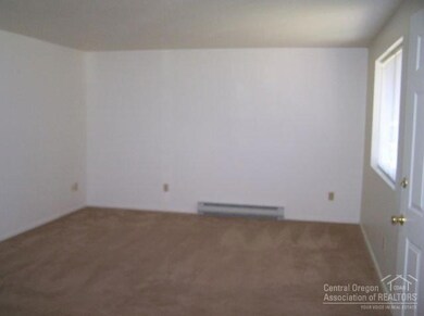 1610 SW 23rd St, Redmond, OR 97756 - photo 2