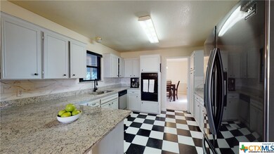 401 Wild Plum Dr, Copperas Cove, TX 76522 - photo 6