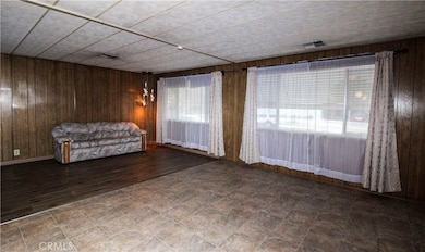 13829 Riviera Dr, Victorville, CA 92395 - photo 3