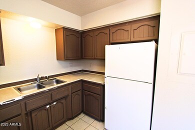 4541 E Caballero Cir unit 3, Mesa, AZ 85205 - photo 7