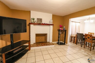 834 El Centro Ave, El Centro, CA 92243 - photo 4