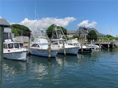 158 Sherman Rd, Wakefield, RI 02879 - photo 5