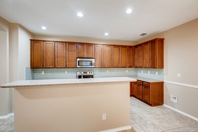 10806 Bramante Ln, Helotes, TX 78023 - photo 5