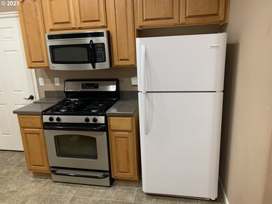 1233 Hazelnut Ct, Creswell, OR 97426 - photo 6