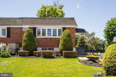 613 Clay Dr, Conshohocken, PA 19428 - photo 2