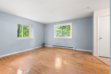 41 Scenic Dr unit 2, Derry, NH 03038 - photo 4