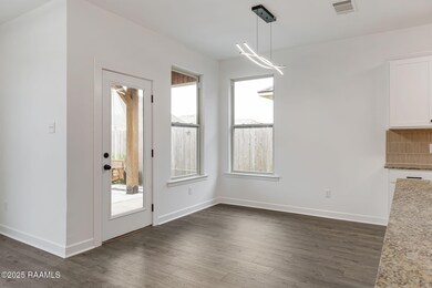 326 Forest Grove Dr, Youngsville, LA 70592 - photo 5