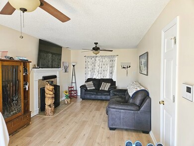 2820 Stonewater Dr, Albany, GA 31721 - photo 2