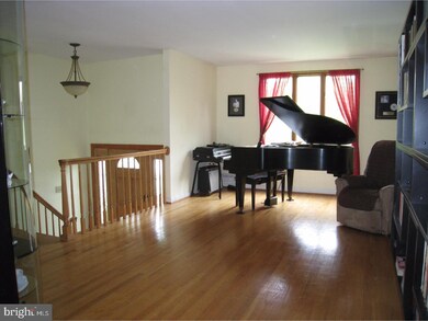 24 Rolling Rd, Stratford, NJ 08084 - photo 3