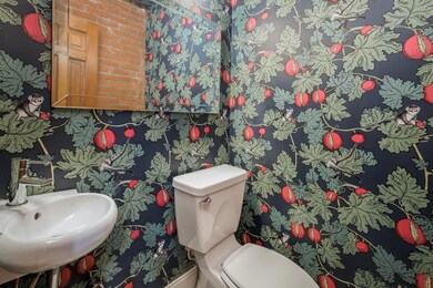324 E Sycamore-2