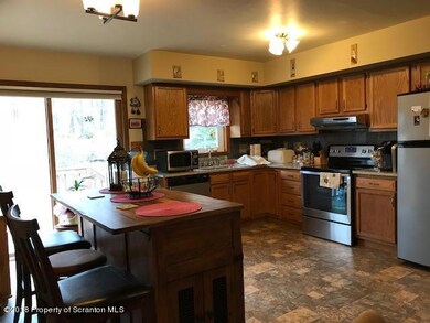 197 S Laurel St, Archbald, PA 18403 - photo 4