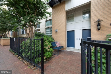 Silverton Condominiums, Silver Spring, MD 20910 - photo 3