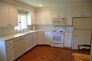 7 Stratford Rd, Barrington, RI 02806 - photo 6