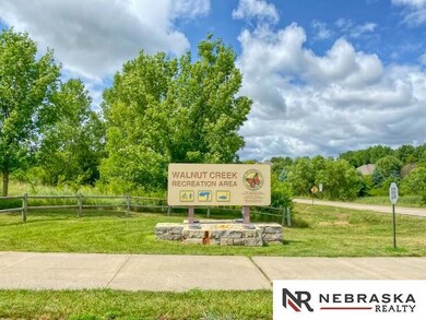 816 Summit Ridge Dr, Papillion, NE 68046 - photo 3