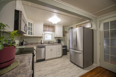 18 Wisconsin Ave, Rensselaer, NY 12144 - photo 6