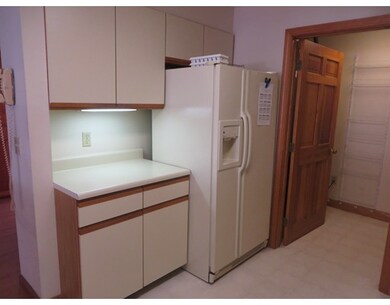 204 Country Side Rd unit 204, Greenfield, MA 01301 - photo 6