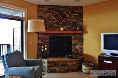Bright and comfy Living area
