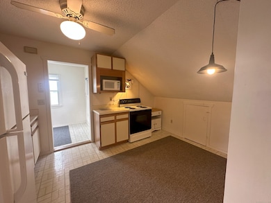 26 Hillcrest Rd, Niantic, CT 06357 - photo 5