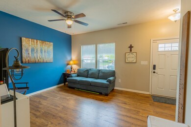 3188 Hemlock St, Whiteland, IN 46184 - photo 5