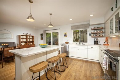 Kitchen Family Room/Dining Room combo