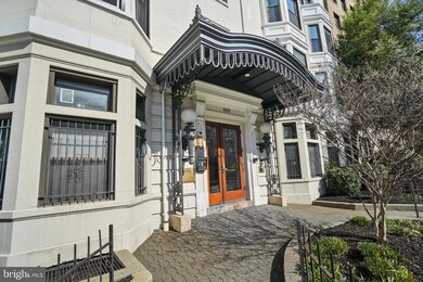 1669 Columbia Rd NW unit 201, Washington, DC 20009 - photo 2