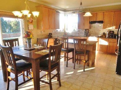 609 Vista Dr unit 2, Oswego, IL 60543 - photo 6