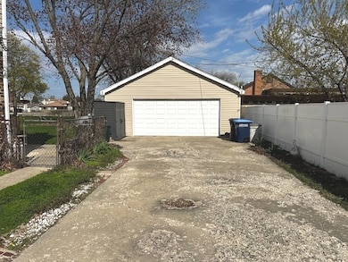 115 N Lavergne Ave, Northlake, IL 60164 - photo 2