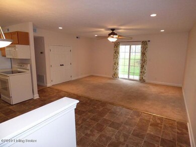 171 Central Blvd unit 27, Mount Washington, KY 40047 - photo 2