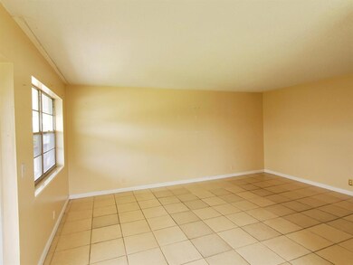 370 Sheffield O, West Palm Beach, FL 33417 - photo 5