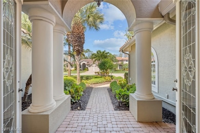 2874 Lone Pine Ln, Naples, FL 34119 - photo 2