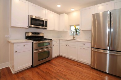 416 Avenue of Oaks St, Houston, TX 77009 - photo 4