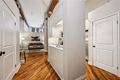 Open spaces make entertaining a breeze!