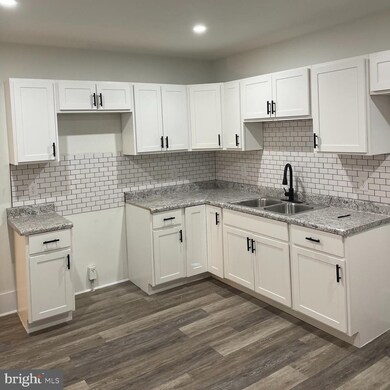 1513 N 11th St, Reading, PA 19604 - photo 2