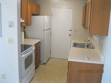 47 Juniper Rd unit E6, North Attleboro, MA 02760 - photo 3