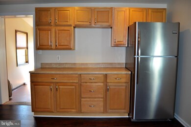 1916 Victory Dr, Halethorpe, MD 21227 - photo 6