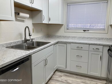 2135 Minerva Way unit 8B, Anchorage, AK 99515 - photo 6