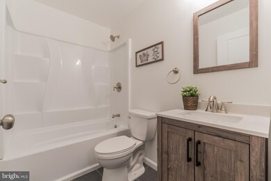 501 Locust St, Hammonton, NJ 08037 - photo 4