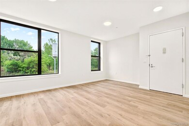 1739 Lacombe Ave unit 1B, Bronx, NY 10473 - photo 5