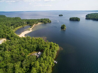 Sebago-Lake-in-Southern-Maine