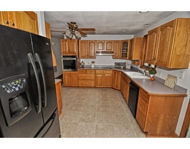 46 Bellevue Ave, North Attleboro, MA 02760 - photo 3