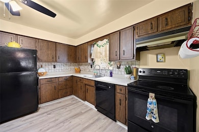 1421 Fleming Ave, Mc Kees Rocks, PA 15136 - photo 4