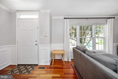 16961 Point Pleasant Ln, Dumfries, VA 22026 - photo 5