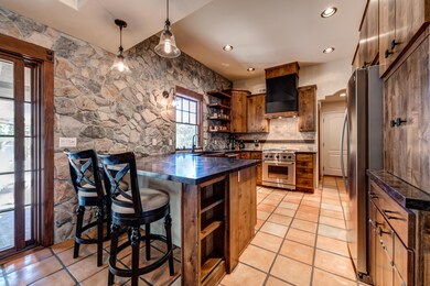 008_Kitchen