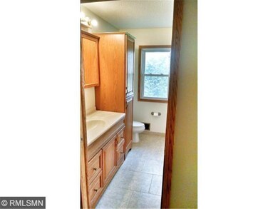 Full Upper Bathroom