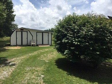 1513 Earl Jones Rd, Crossville, TN 38555 - photo 6