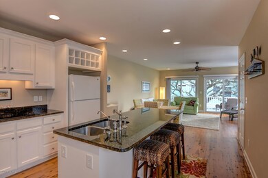 417 S 3rd Ave Unit B Kure-large-007-15-D