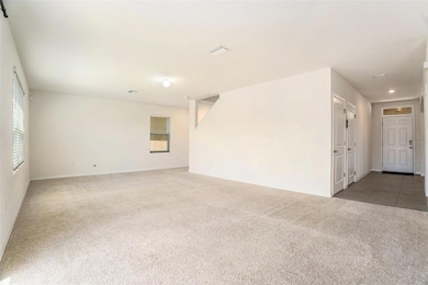 6967 Silverado Ranch Blvd, Zephyrhills, FL 33541 - photo 4