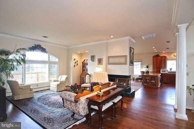 23530 Kings Valley Rd, Germantown, MD 20876 - photo 5